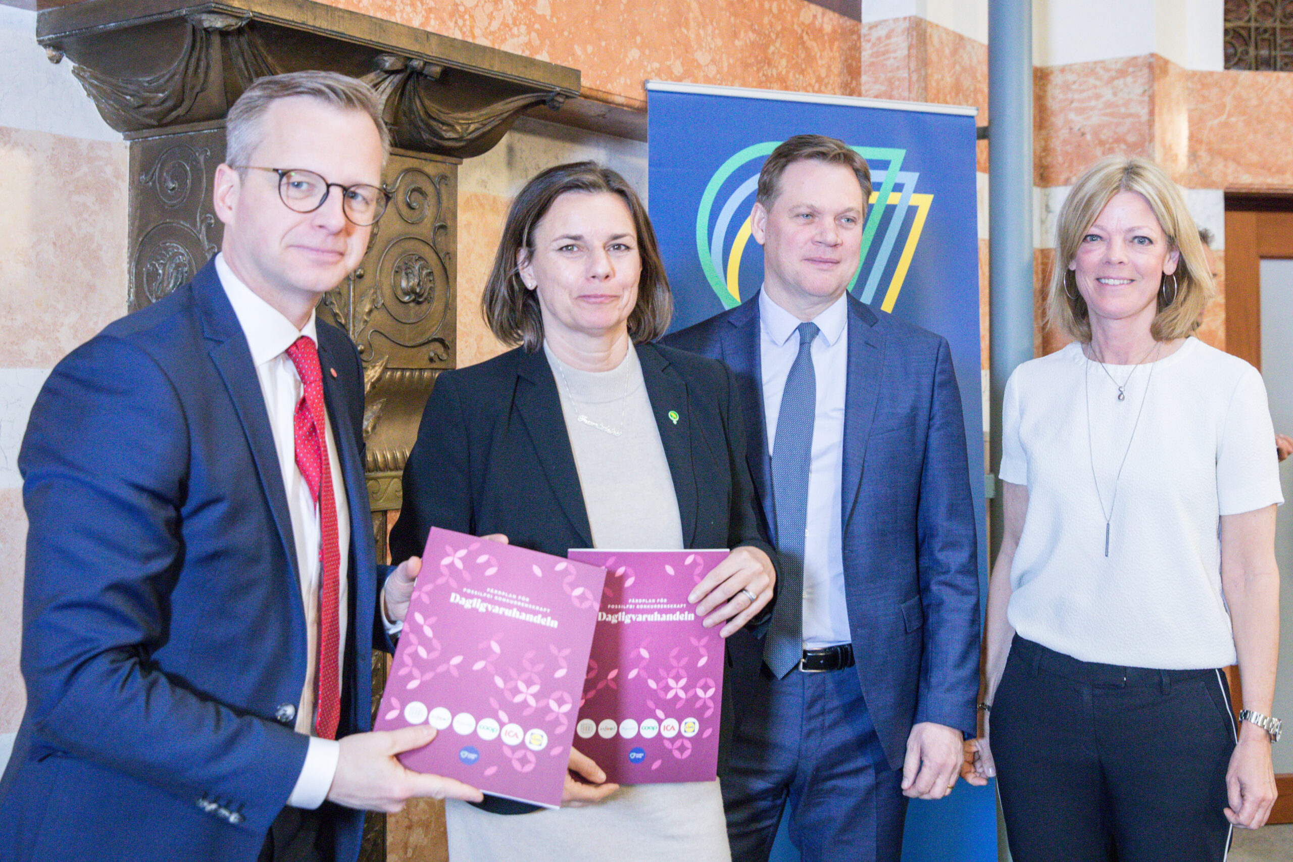 Fossilfria och återvinningsbara plastförpackningar. Dagligvaruhandeln.